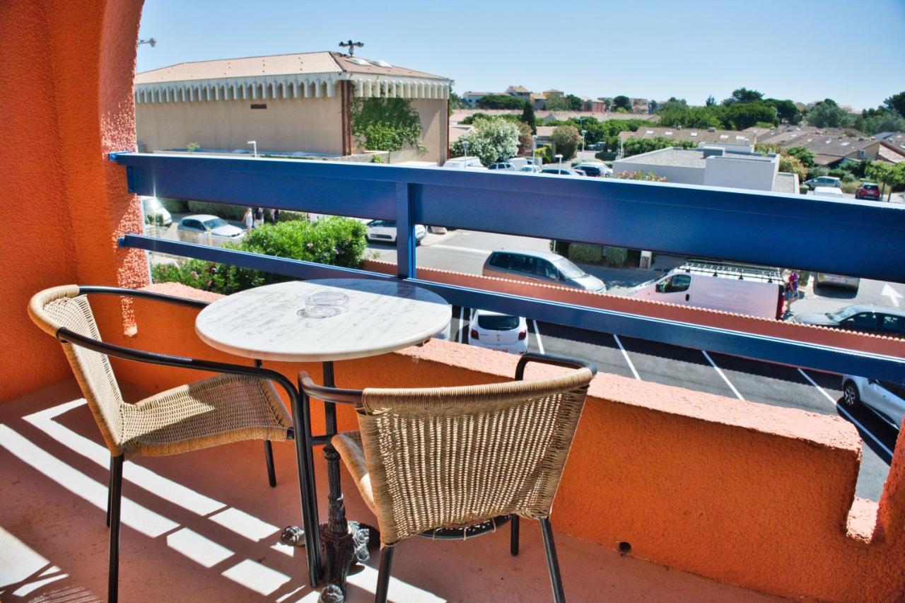 Cit'Hotel Des 2 Golfs Leucate Esterno foto